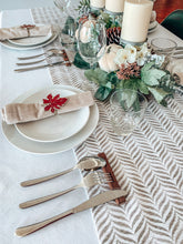 Load image into Gallery viewer, table decor ideas